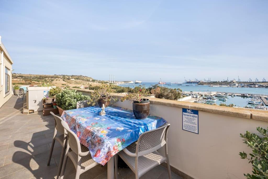 Appartement Seagull Penthouse Marsaxlokk Extérieur photo